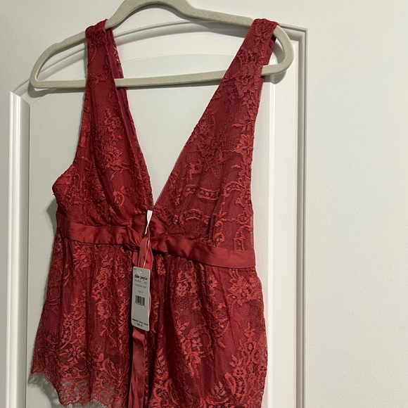 Beautiful Free People Chante Lace Ribbon Tie Lined Tank Top Frenchie Kiss 💋 NWT - Picture 3 of 6